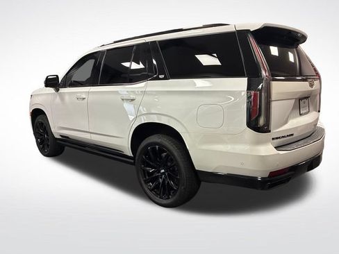 Certified 2023 Cadillac Escalade Sport w/ LPO, ONYX Package AWD/4WD image 5