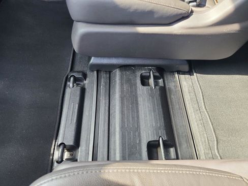 Used 2019 Honda Odyssey Elite image 13