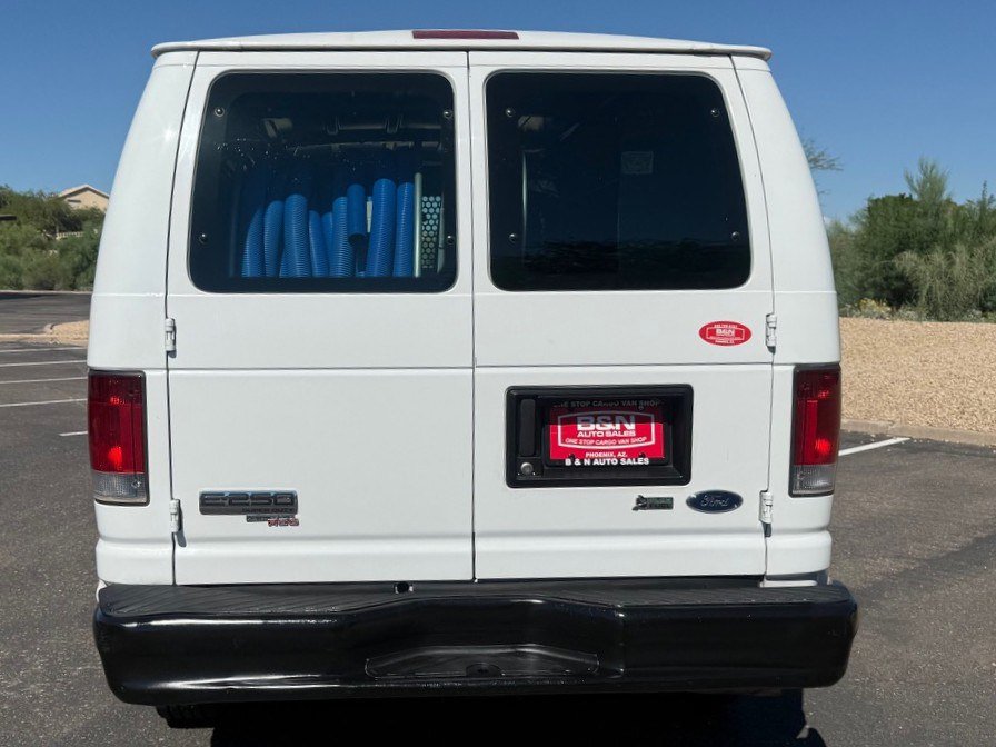 Used 2011 Ford E-250 and Econoline 250 w/ Commercial Cargo Van Pkg RWD image 4