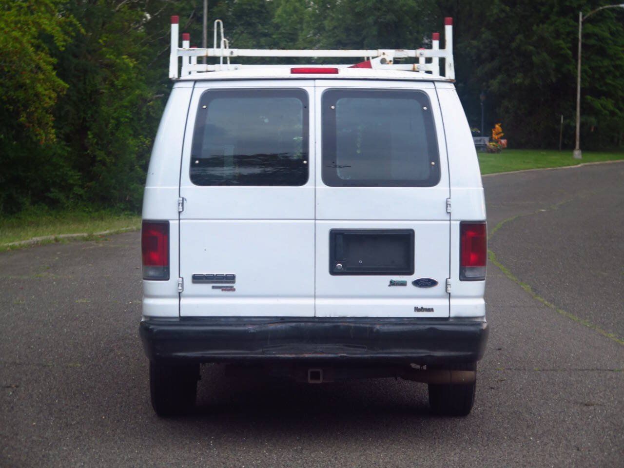 Used 2013 Ford E-250 and Econoline 250 w/ Commercial Cargo Van Pkg RWD image 34
