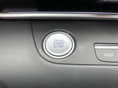 Used 2024 Hyundai Elantra SEL image 24