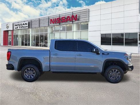 Used 2024 GMC Sierra 1500 AT4X image 8