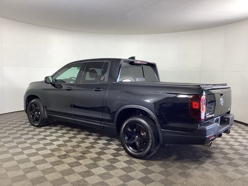 Used 2021 Honda Ridgeline Black Edition image 4