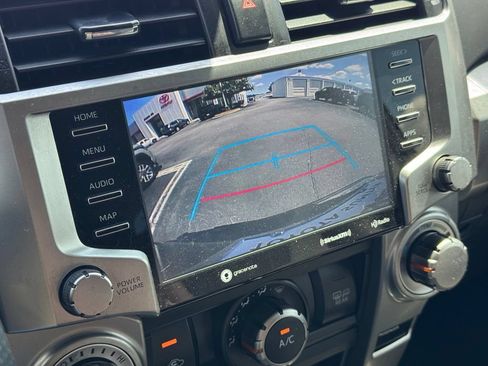 Used 2022 Toyota 4Runner SR5 Premium w/ Moonroof Package RWD image 30