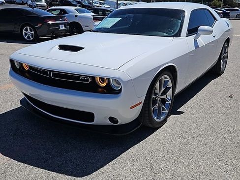 Used 2022 Dodge Challenger GT RWD image 3