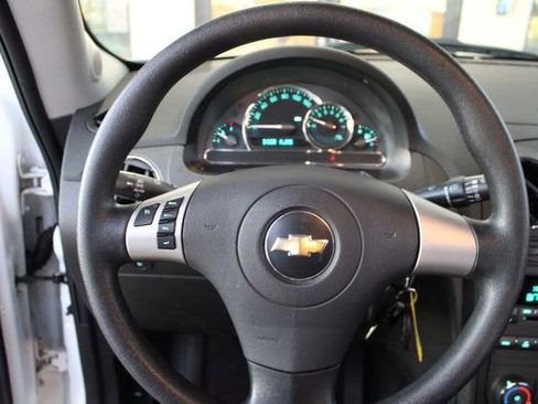 Used 2010 Chevrolet HHR LS image 14