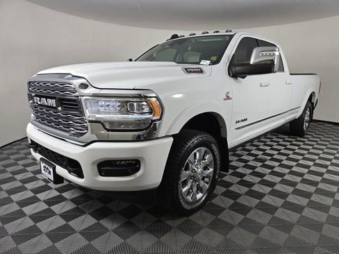 Used 2023 RAM 3500 Limited AWD/4WD image 7