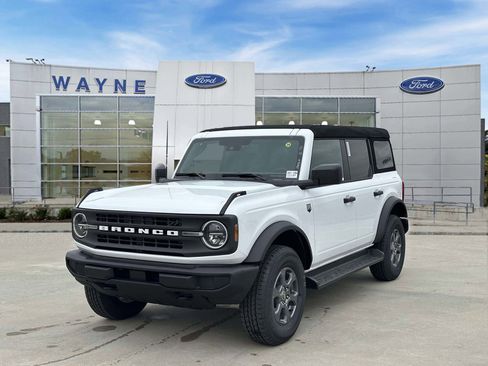New 2026 Ford Bronco Big Bend image 2