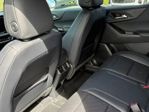 New 2026 Chevrolet Equinox LT w/ Convenience Package II AWD/4WD image 28