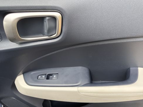 New 2026 Hyundai Venue SEL FWD image 17