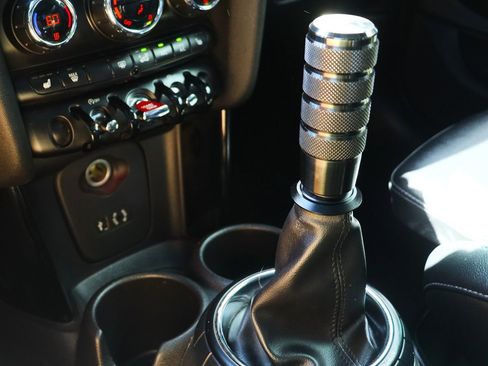 Used 2017 MINI Cooper S image 53