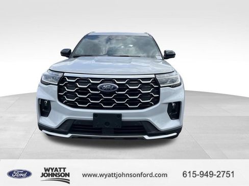 New 2026 Ford Explorer Platinum RWD image 8