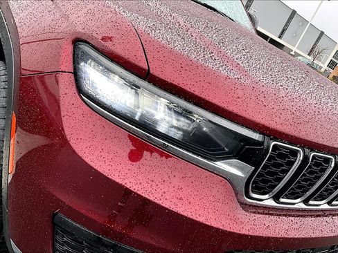 Used 2021 Jeep Grand Cherokee L Limited image 26