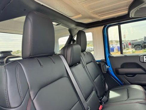 Used 2026 Jeep Wrangler Unlimited Rubicon w/ Safety Group AWD/4WD image 25