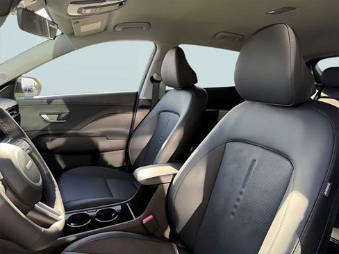 New 2026 Hyundai Kona SEL Premium image 14