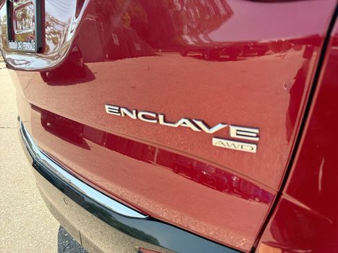 Used 2018 Buick Enclave Essence AWD/4WD image 17