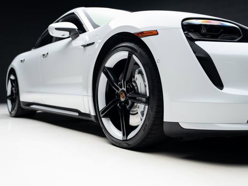 Used 2021 Porsche Taycan Turbo w/ Premium Package image 74