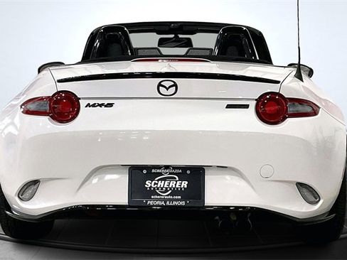 Used 2016 MAZDA MX-5 Miata Club w/ Brembo/BBS Package image 4