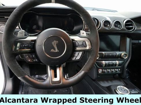 Used 2021 Ford Mustang Shelby GT500 w/ Carbon Fiber Track Pack image 37