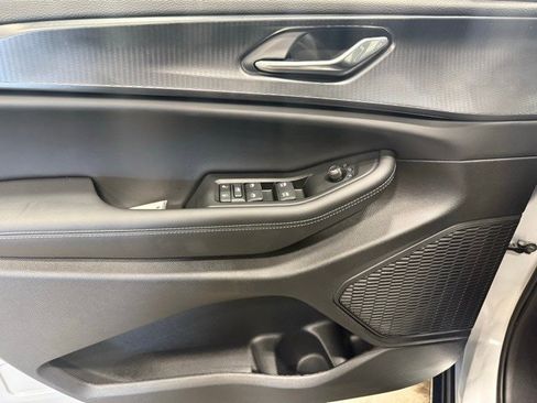 New 2025 Jeep Grand Cherokee Laredo w/ Luxury Tech Group I image 6