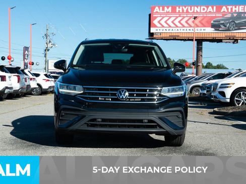 Used 2024 Volkswagen Tiguan SE image 4