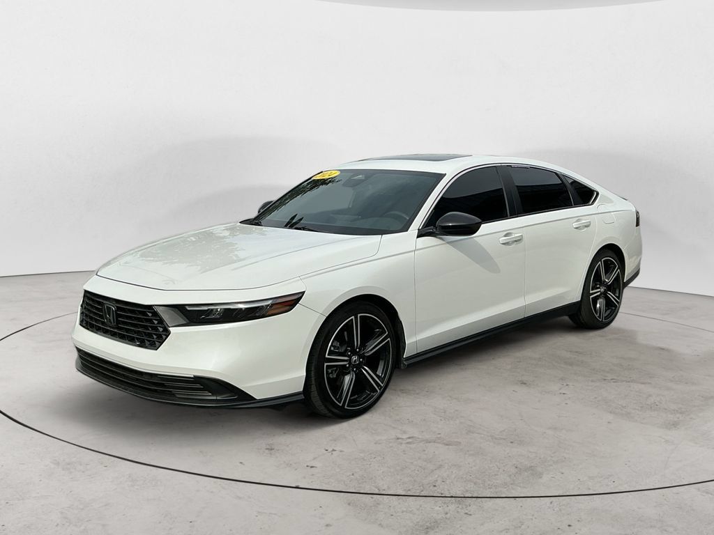 Used 2024 Honda Accord Sport image 3