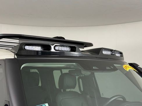 New 2024 Land Rover Defender 110 S image 17