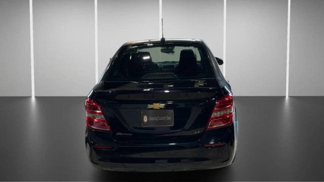 Used 2017 Chevrolet Sonic LT FWD image 8