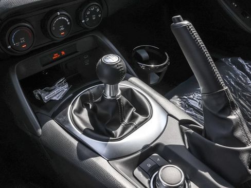 New 2026 MAZDA MX-5 Miata Sport w/ Appearance Package RWD image 31