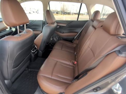 Used 2022 Subaru Outback Touring AWD/4WD image 27