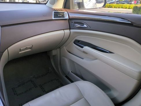 Used 2015 Cadillac SRX Premium image 17