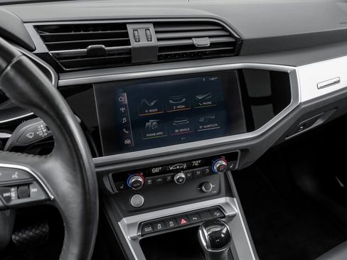 Used 2020 Audi Q3 2.0T Premium w/ Convenience Package image 41