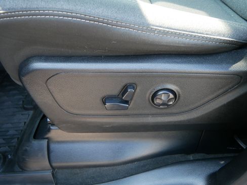 Used 2019 RAM 1500 Big Horn AWD/4WD image 26