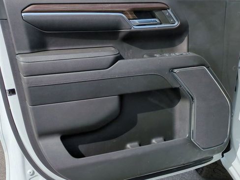 Used 2023 Chevrolet Silverado 1500 LT Trail Boss image 11