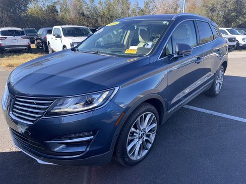 Used 2018 Lincoln MKC Reserve image 2