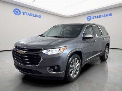 Used 2018 Chevrolet Traverse Premier w/ Driver Confidence II Package image 16
