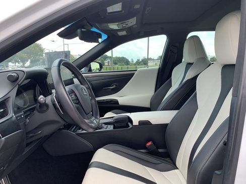 Used 2022 Lexus ES 300h F Sport w/ Accessory Package 2 FWD image 16