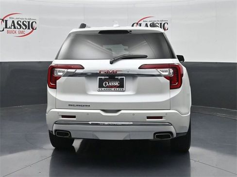 Certified 2023 GMC Acadia Denali w/ Denali Ultimate Package image 8