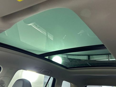 Used 2023 Volkswagen Atlas SE w/ Panoramic Sunroof Package AWD/4WD image 33