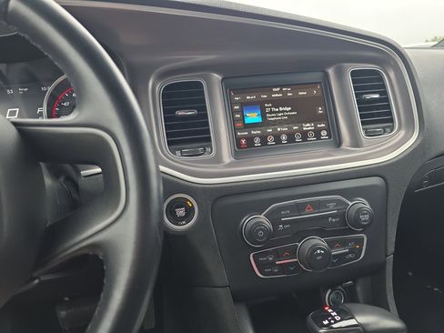 Used 2022 Dodge Charger SXT image 7