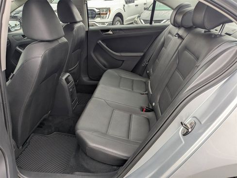 Used 2012 Volkswagen Jetta SE image 13
