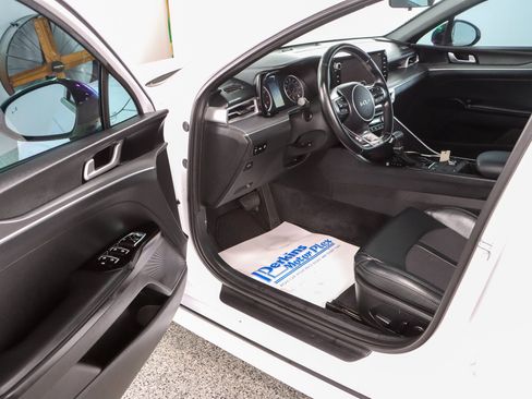 Used 2022 Kia K5 GT-Line w/ GT-Line FWD Premium Package image 3