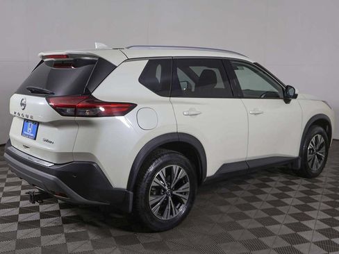 Used 2021 Nissan Rogue SV w/ Premium Package AWD/4WD image 11