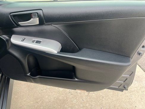 Used 2013 Toyota Camry SE image 26