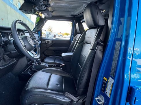 Used 2021 Jeep Wrangler Unlimited Sahara w/ Cold Weather Group image 14