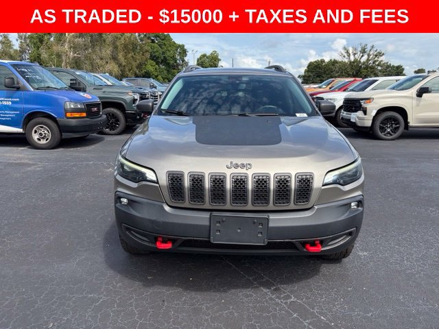 Used 2019 Jeep Cherokee Trailhawk w/ Cold Weather Group AWD/4WD image 2
