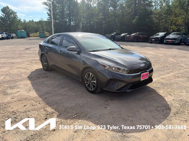 Used 2024 Kia Forte LXS FWD image 1