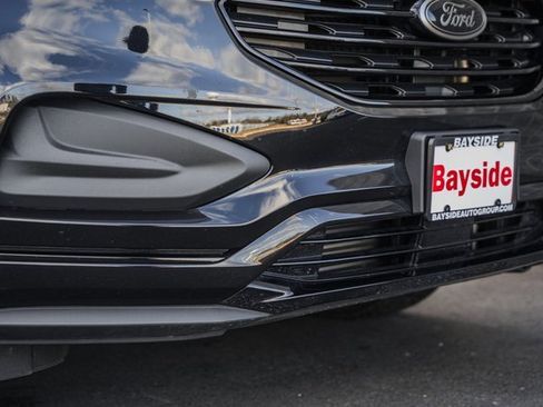 Certified 2022 Ford Edge SE w/ Black Appearance Package image 14