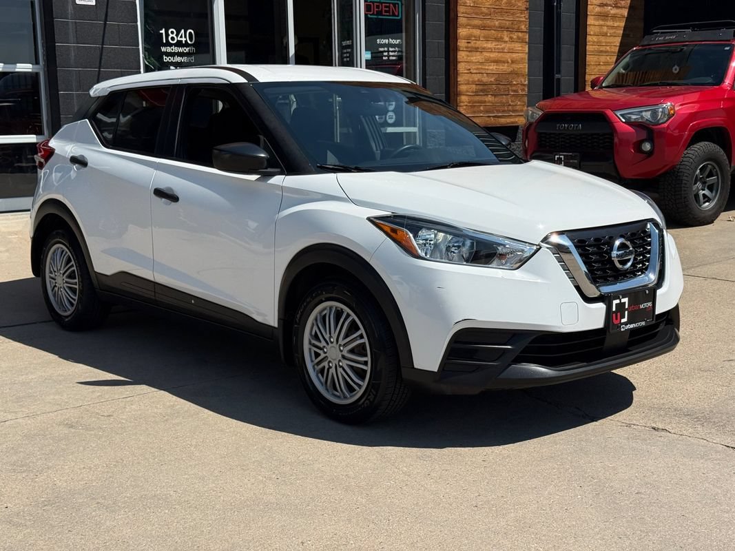 Used 2020 Nissan Kicks S FWD image 9