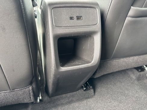 Used 2024 Chevrolet Trax RS w/ Sunroof Package FWD image 14